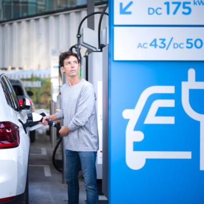 Station TotalEnergies La Défense (100% électrique)