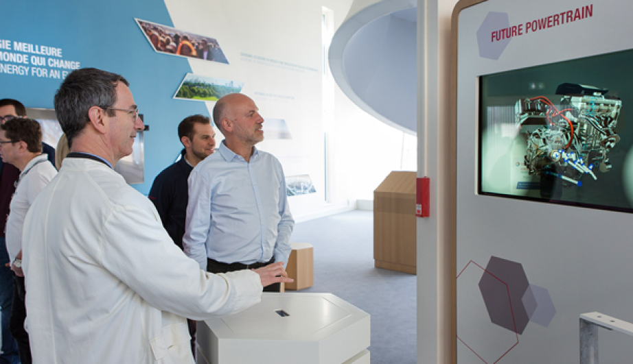 Model hybrid engine on display