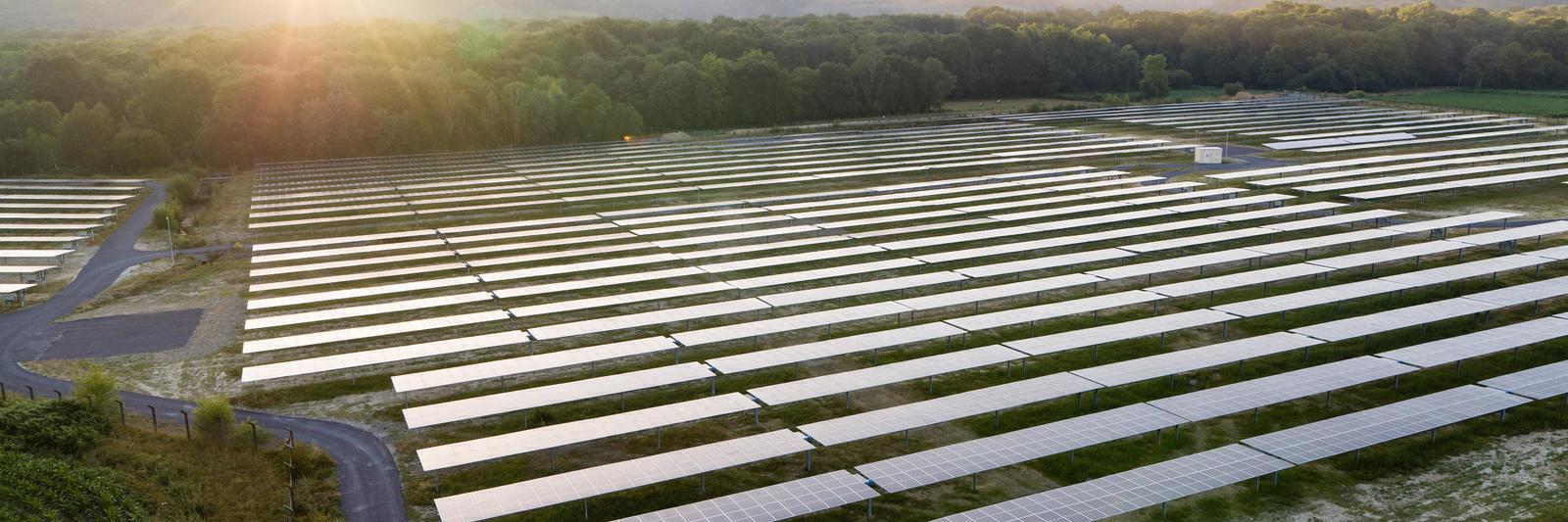 Ground-mounted solar power plant