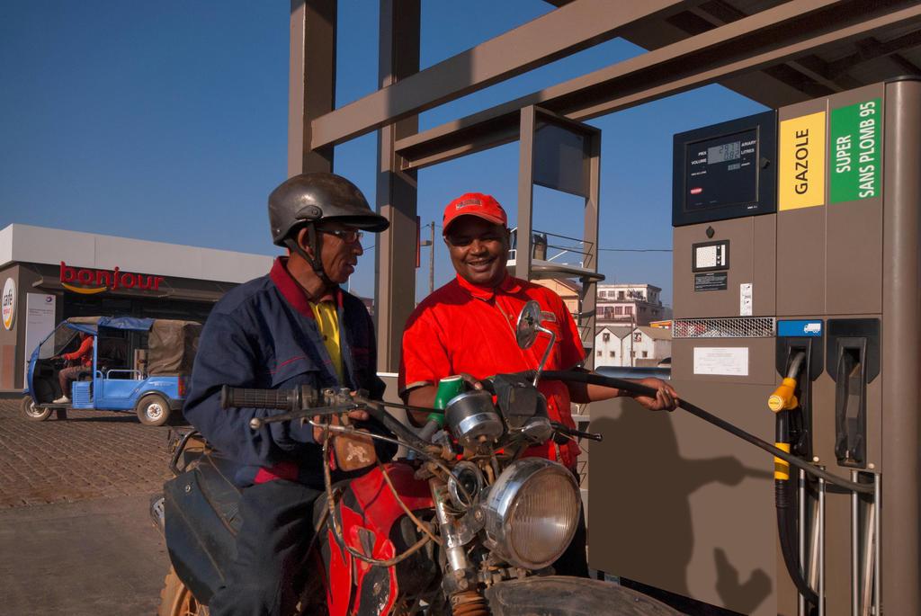 Station-service Mimosa à Ambatolampy à Madagascar